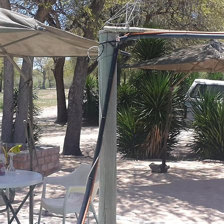 Paradise Camp Delux Rooms Grootfontein Extérieur photo