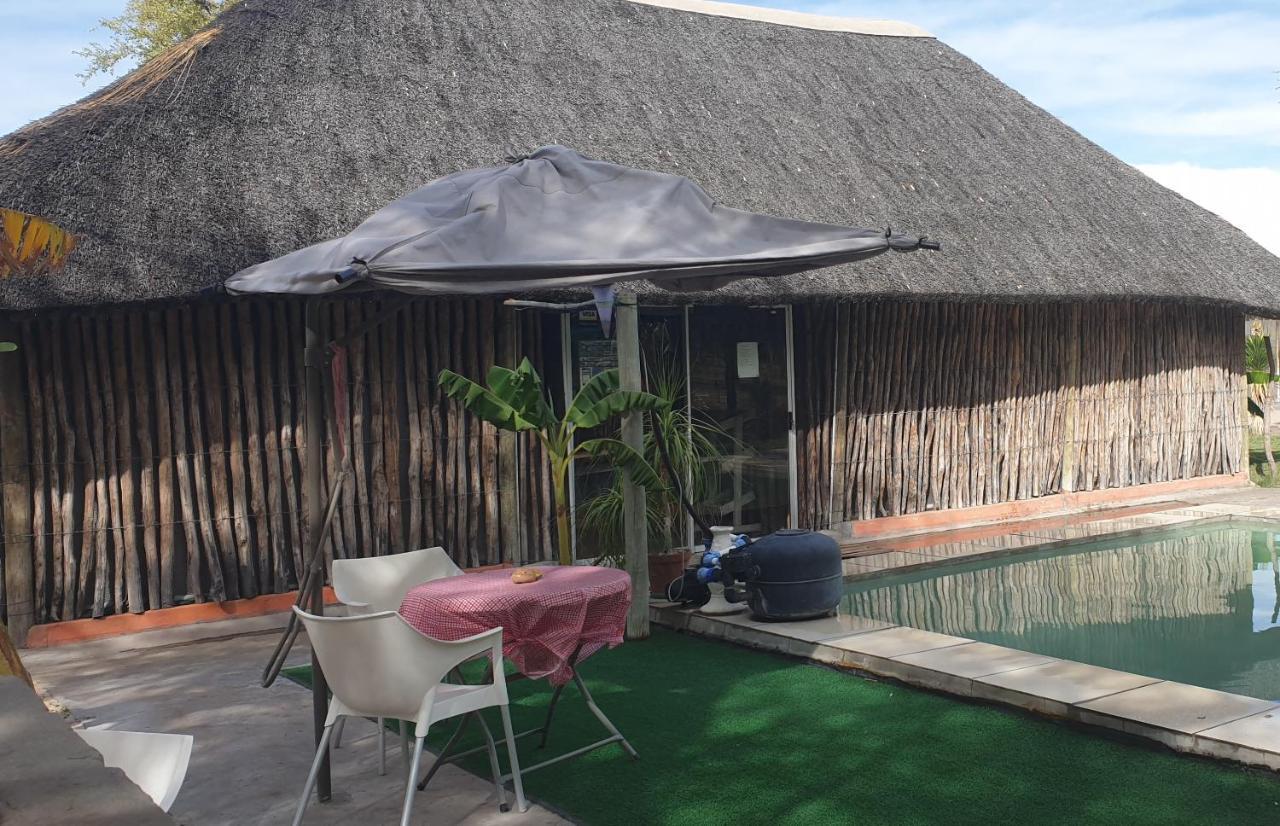 Paradise Camp Delux Rooms Grootfontein Extérieur photo