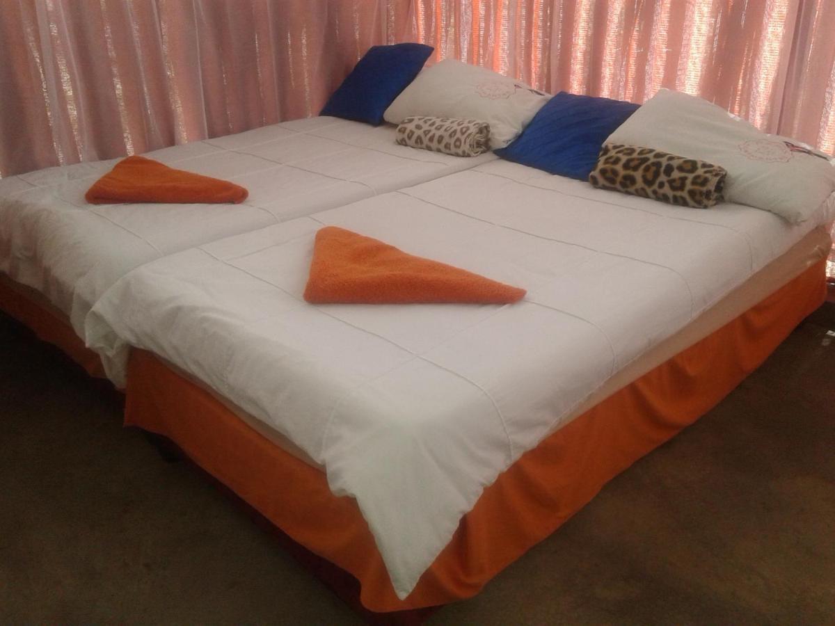 Paradise Camp Delux Rooms Grootfontein Extérieur photo