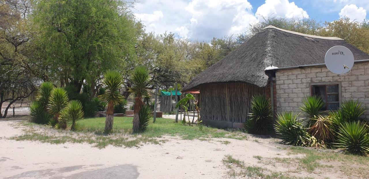 Paradise Camp Delux Rooms Grootfontein Extérieur photo